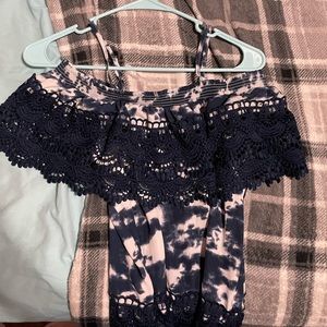 Blue and White off the shoulder shirt (L 11/13)